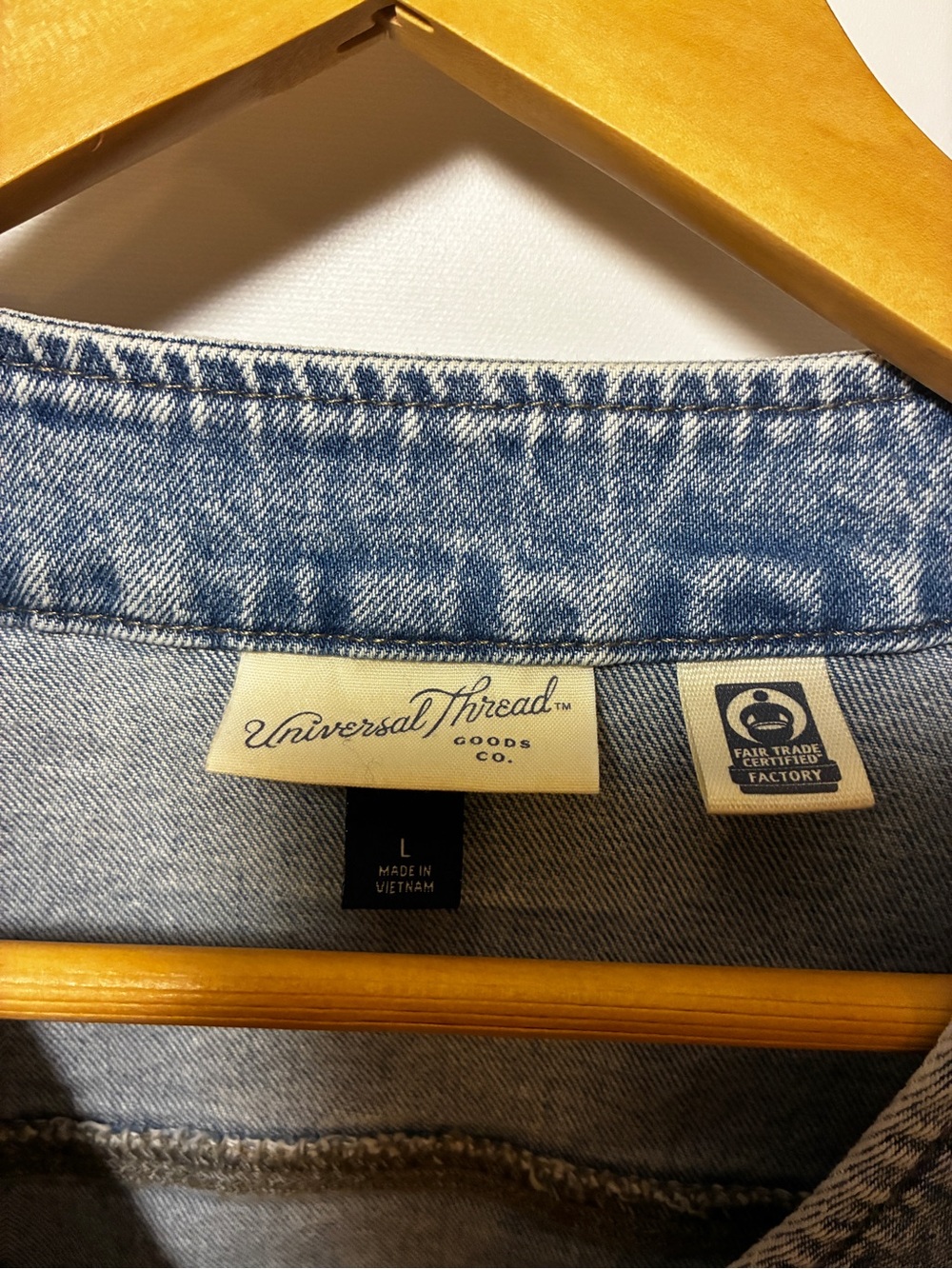 Medium Blue Denim Vest Like New Fair Trade Certified Factory - Picture 3 of 5
